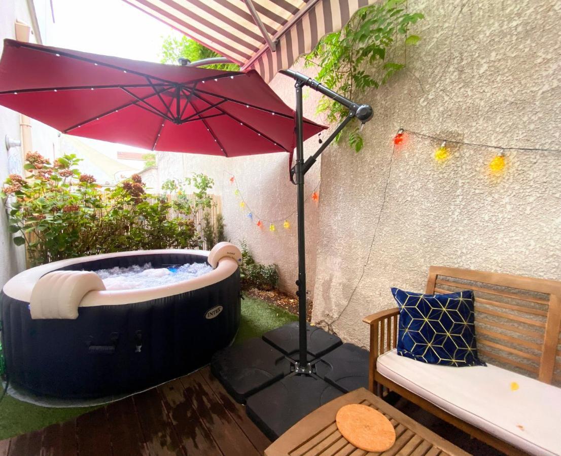 סן-דני Magnifique Villa Avec Jacuzzi Au Pied Du Stade מראה חיצוני תמונה