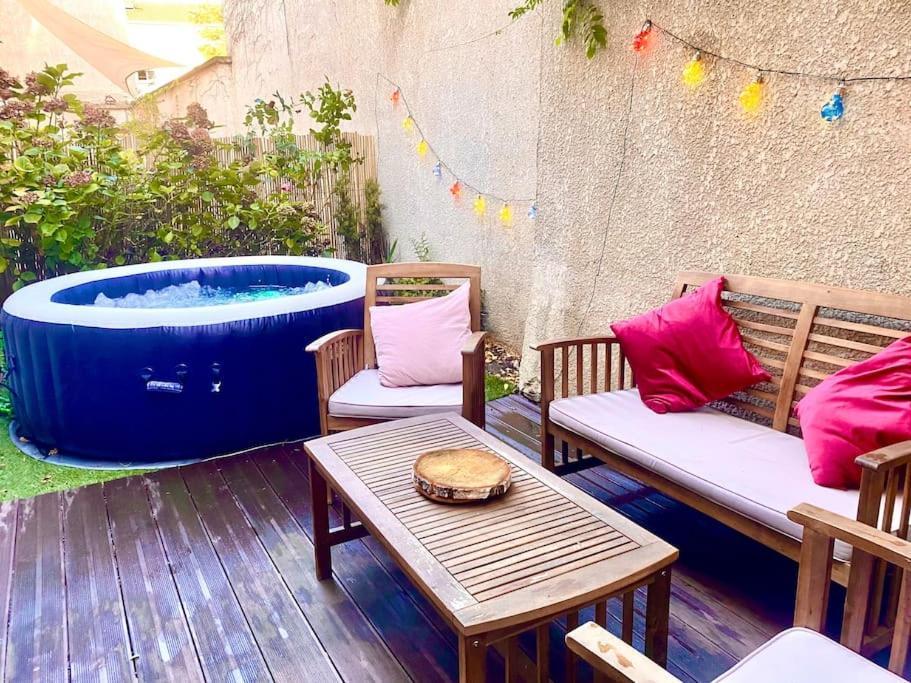 סן-דני Magnifique Villa Avec Jacuzzi Au Pied Du Stade מראה חיצוני תמונה