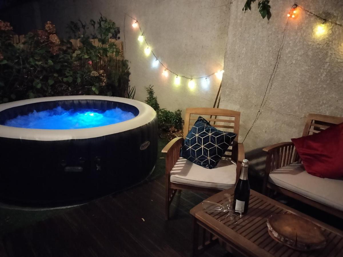 סן-דני Magnifique Villa Avec Jacuzzi Au Pied Du Stade מראה חיצוני תמונה