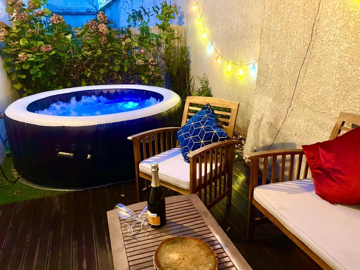 סן-דני Magnifique Villa Avec Jacuzzi Au Pied Du Stade מראה חיצוני תמונה